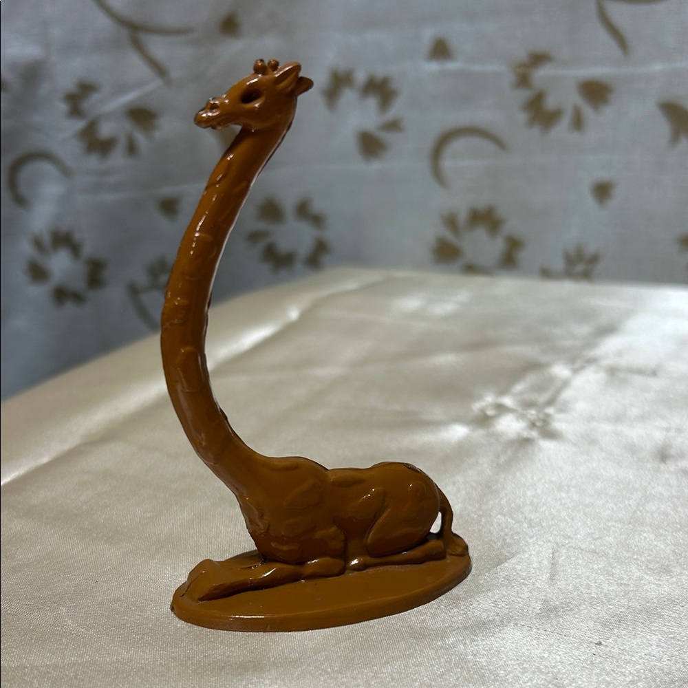 Vintage cast iron Giraffe ring holder